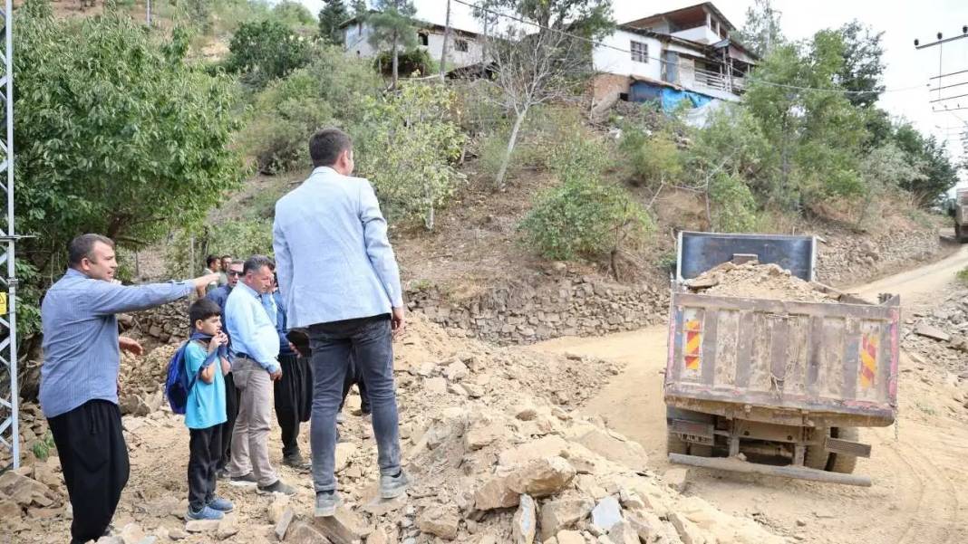 Adana’da 50 Yıllık Yol Sorunu Çözüldü! Kışın Ulaşım Kabusu Sona Erdi 2